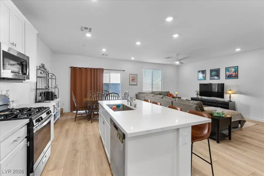9804 Olivia Edge Street, Las Vegas, NV 89143 - Image #3