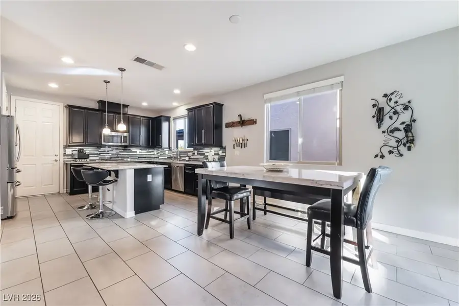 9815 Vista Meadows Avenue, Las Vegas, NV 89148 - Image #3