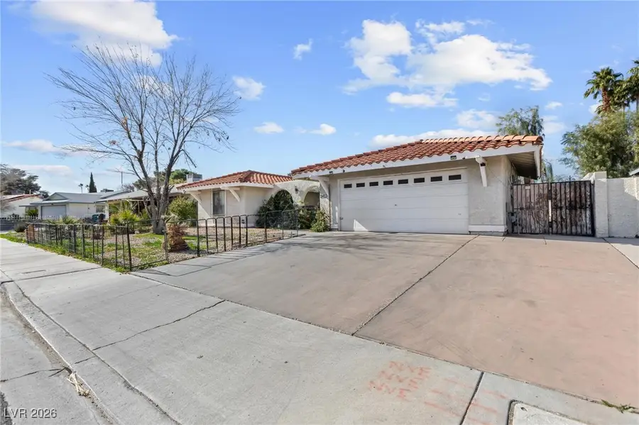 2423 Vista Colina Street, Henderson, NV 89014 - Image #3