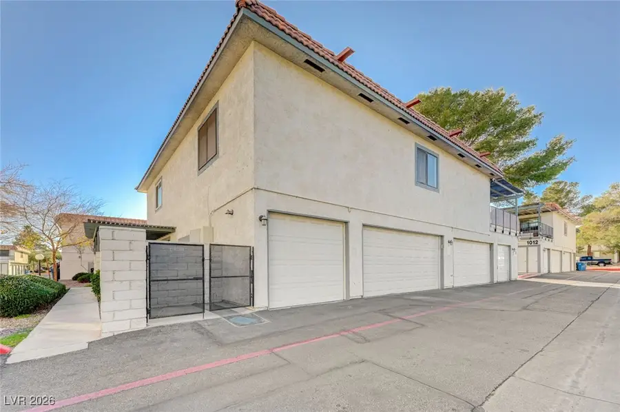 1016 Willow Tree Drive #B, Las Vegas, NV 89128 - Image #3
