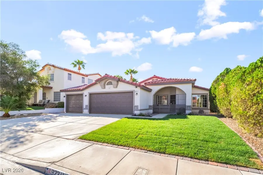 923 Highland Trails Avenue, Henderson, NV 89015 - Image #2