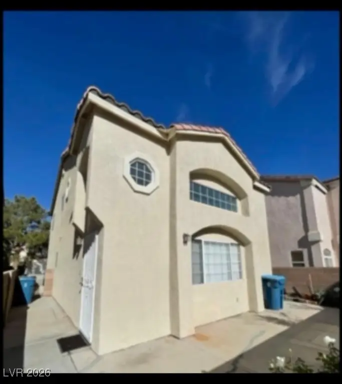 5585 Smoke Signal Avenue, Las Vegas, NV 89118 - Image #2