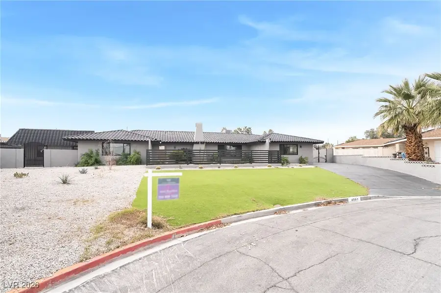 4501 Woodcrest Road, Las Vegas, NV 89121 - Image #2