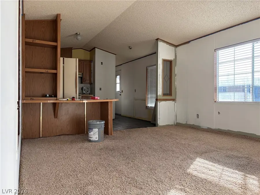 281 W Ellendale Street, Pahrump, NV 89048 - #3