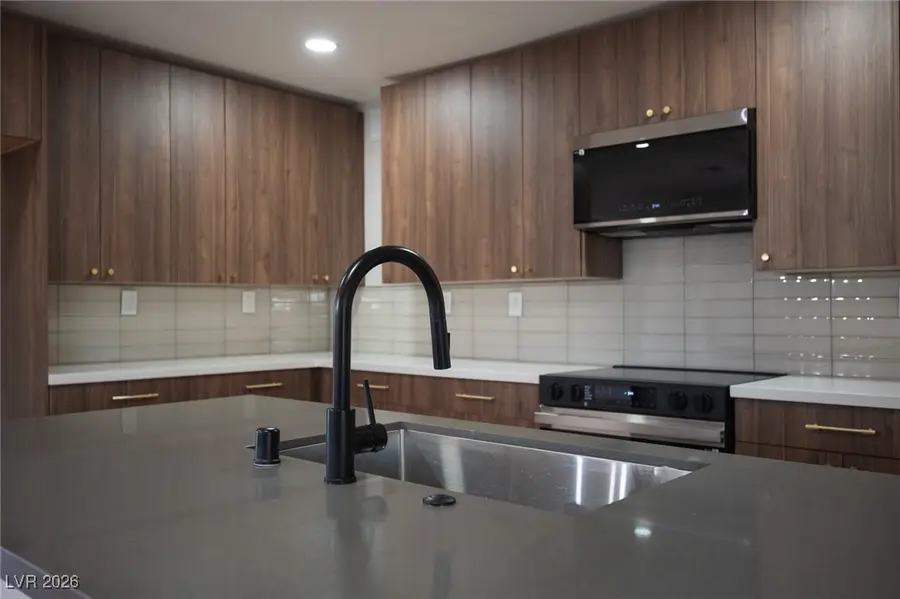 1701 Canosa Avenue, Las Vegas, NV 89104 - Image #2