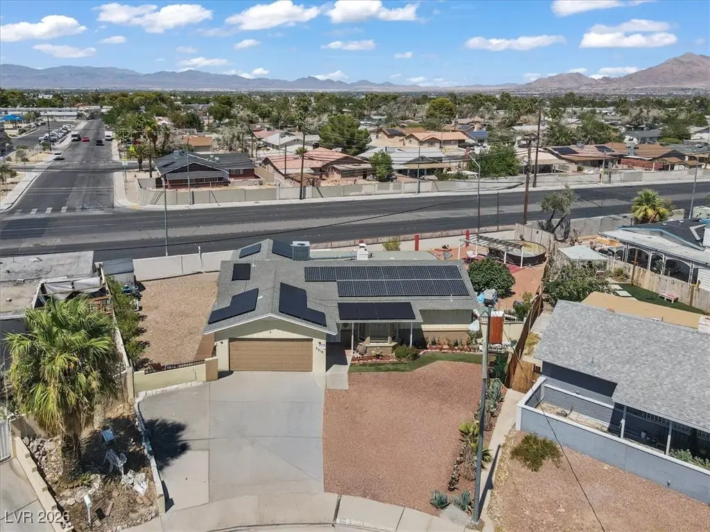 3318 Bancroft Circle, Las Vegas, NV 89121 - Image #1