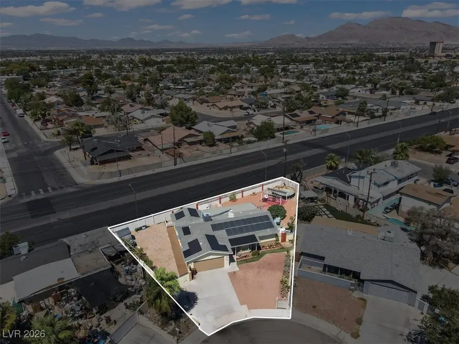 3318 Bancroft Circle, Las Vegas, NV 89121 - Image #2