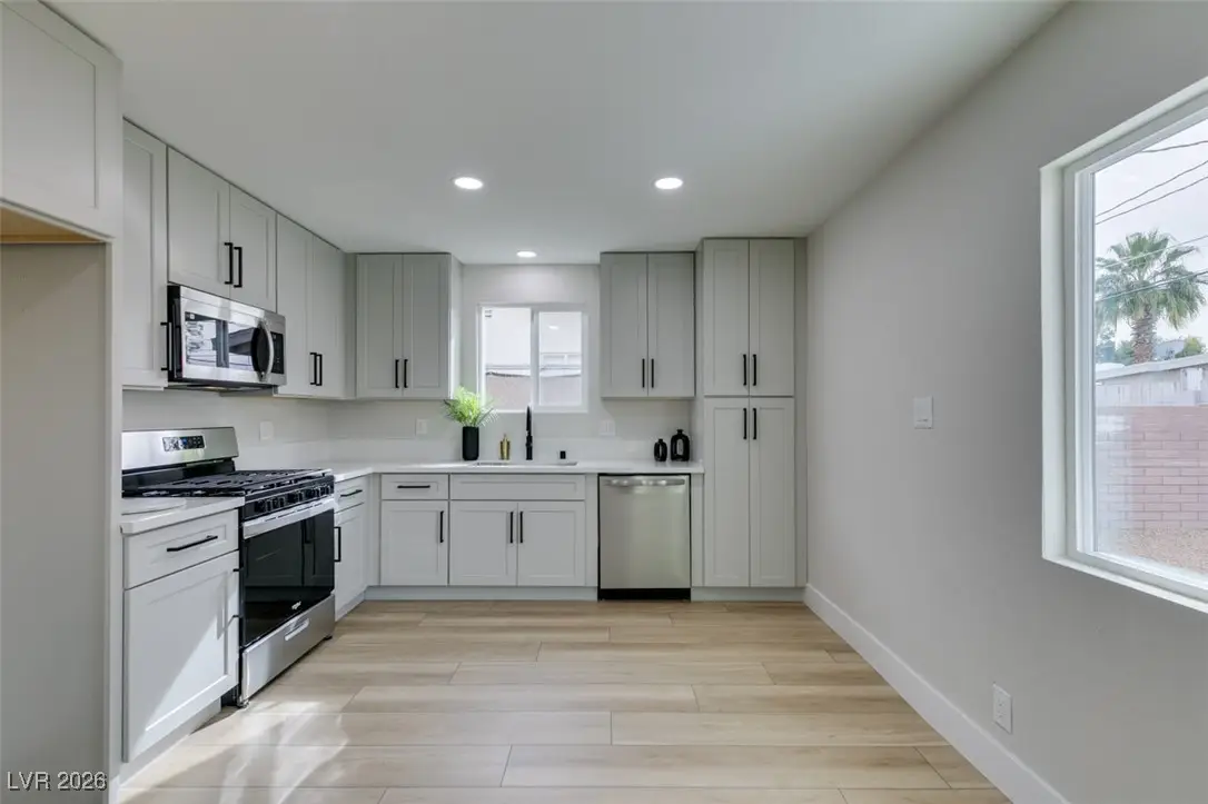 252 View Drive, Las Vegas, NV 89107 - Image #1
