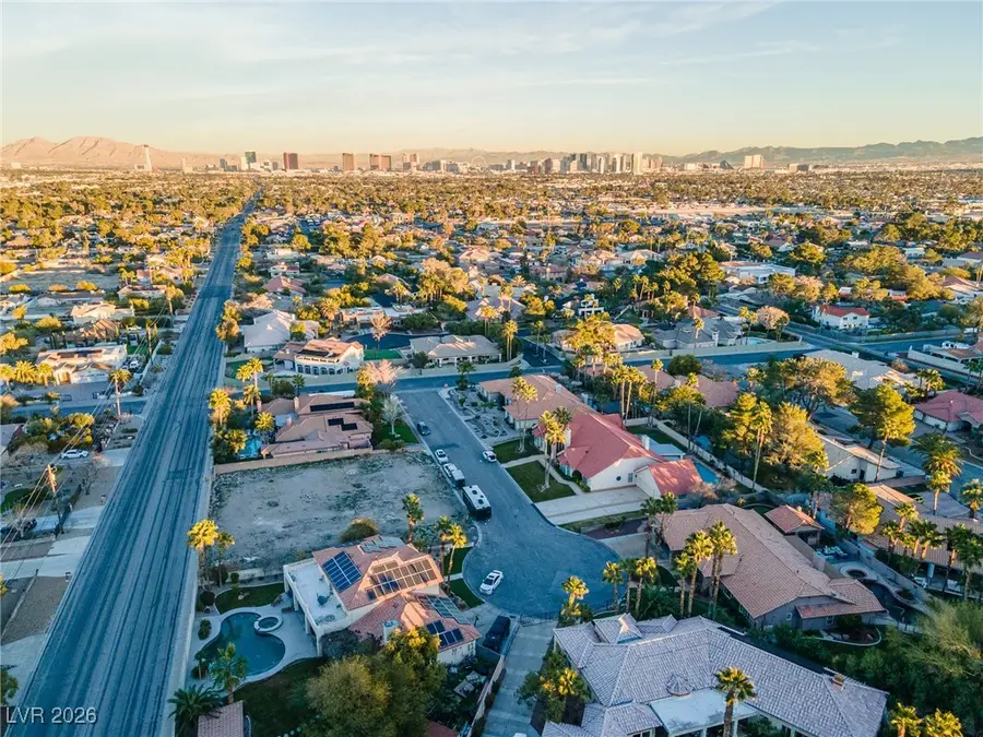 7242 Lafite Court, Las Vegas, NV 89117 - Image #3