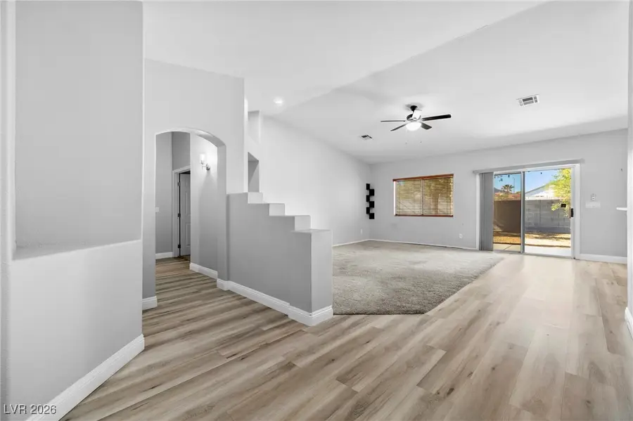 585 Preakness Stakes Street, Henderson, NV 89015 - Image #2