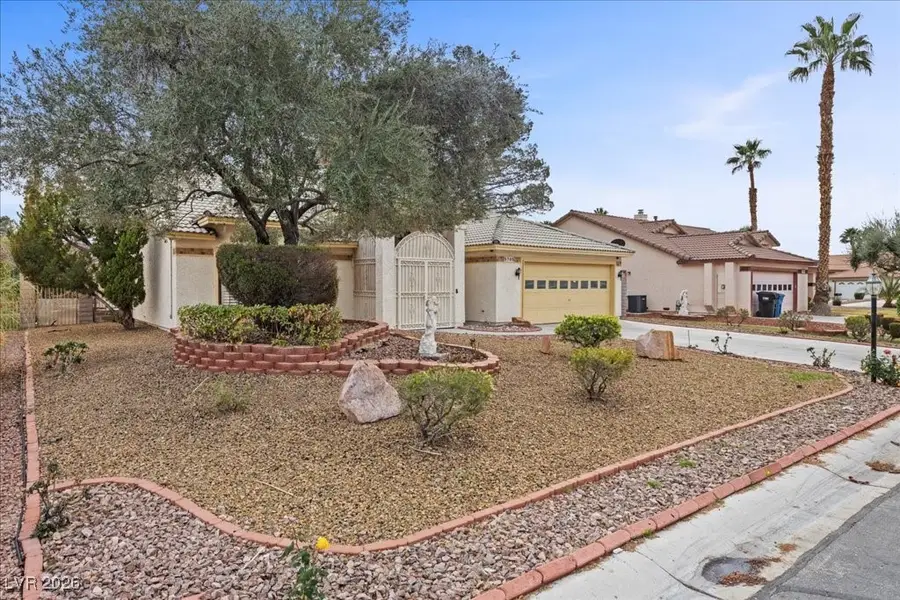 5705 Palma Del Sol Way, Las Vegas, NV 89130 - Image #2