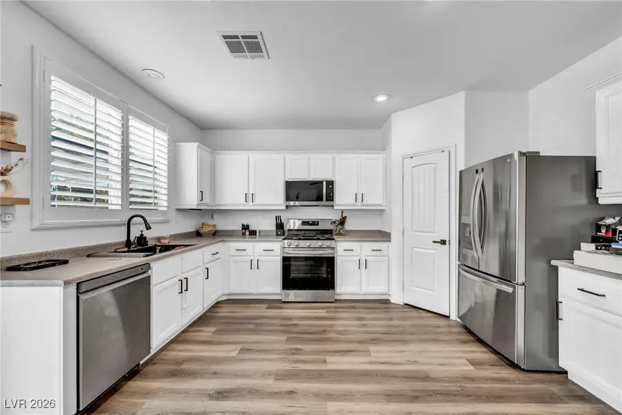 7334 Caballo Range Avenue, Las Vegas, NV 89179 - Image #2