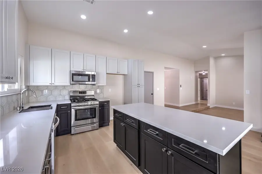 6350 Enchanting Court, Las Vegas, NV 89156 - Image #3