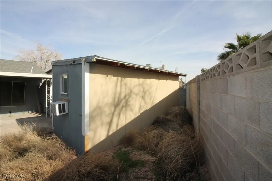 4135 Comb Circle, Las Vegas, NV 89104 - Image #2