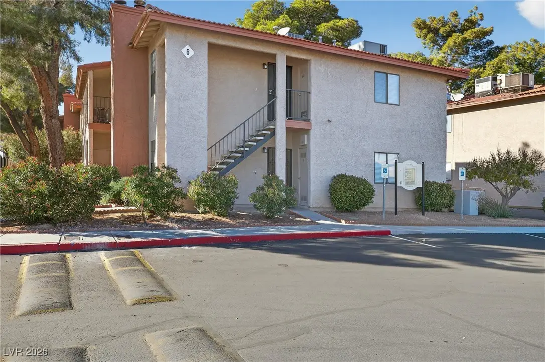 5576 W Rochelle Avenue #C, Las Vegas, NV 89103 - Image #1