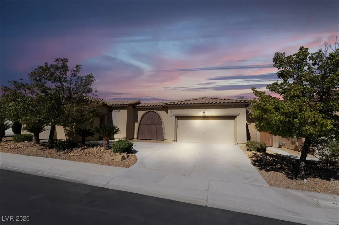 7232 Frontier Hills Avenue, Las Vegas, NV 89113 - Image #1