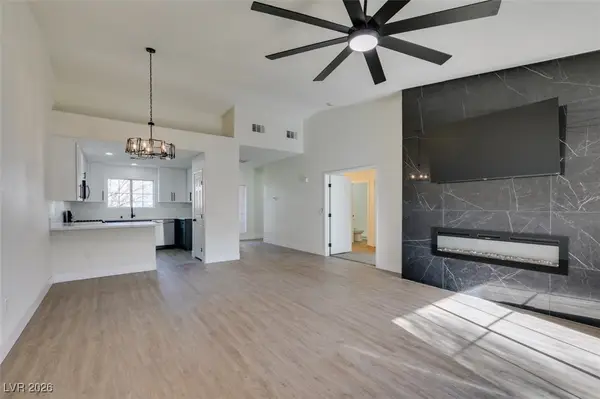 10525 Autumn Pine Avenue #203, Las Vegas, NV 89144