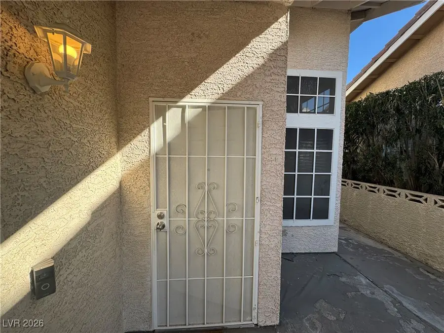 270 Grand Teton Drive, Henderson, NV 89074 - Image #2