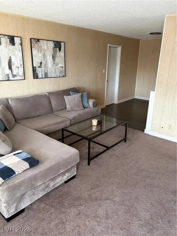 304 Rossmoyne Avenue, North Las Vegas, NV 89030