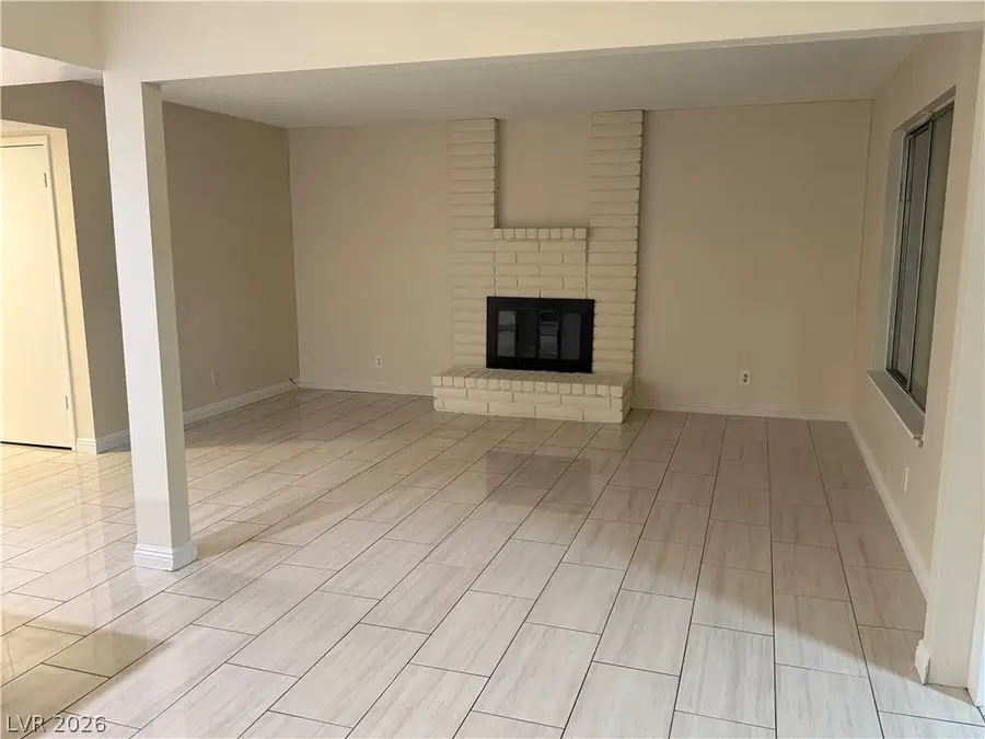 8916 Torcello Drive, Las Vegas, NV 89117 - Image #3