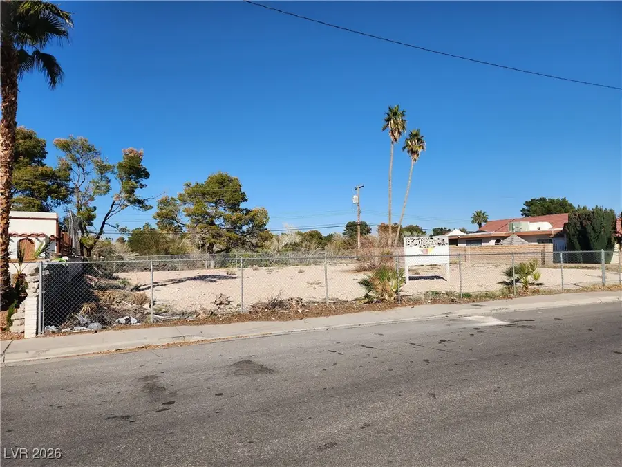 2136 Mohigan Way, Las Vegas, NV 89169 - Image #3