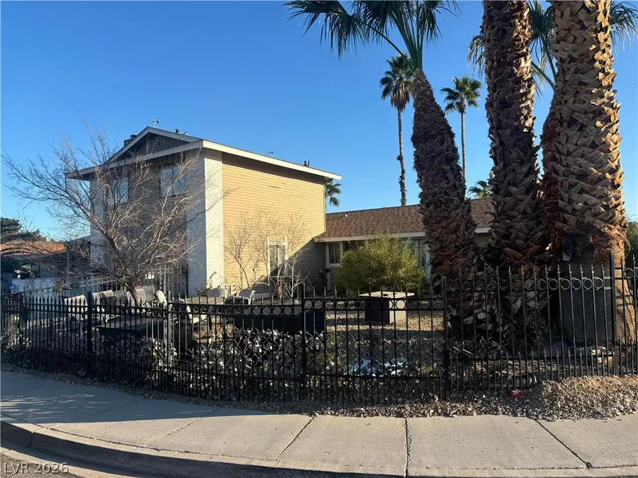 4051 Oakhill Avenue, Las Vegas, NV 89121 - Image #2