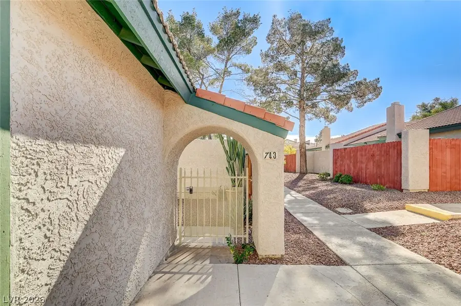 743 Heritage Vista Avenue, Henderson, NV 89015 - Image #3