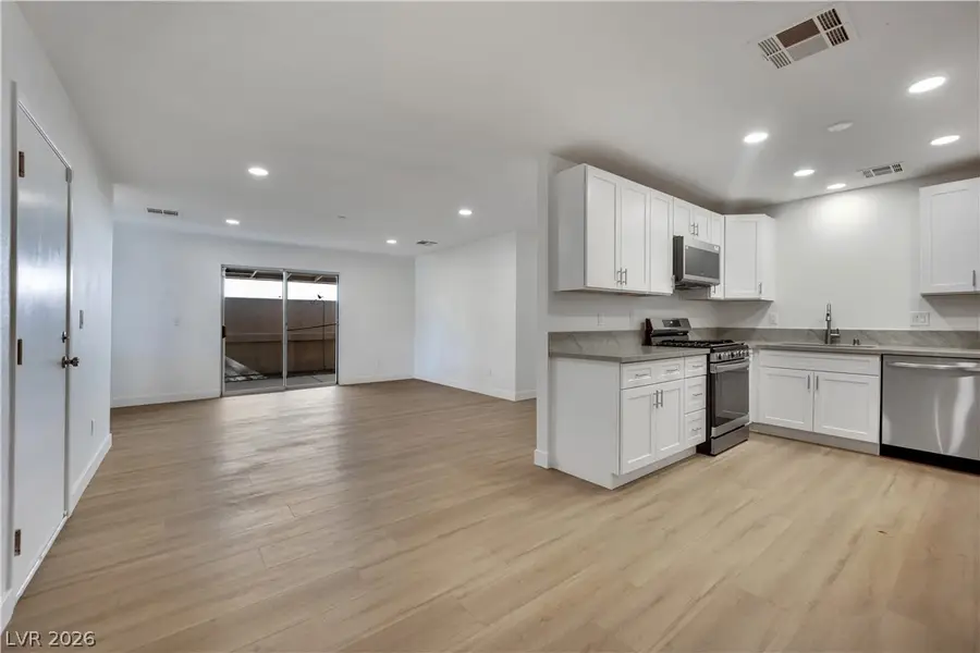 2108 Velvet Hill Avenue, Las Vegas, NV 89106 - Image #3