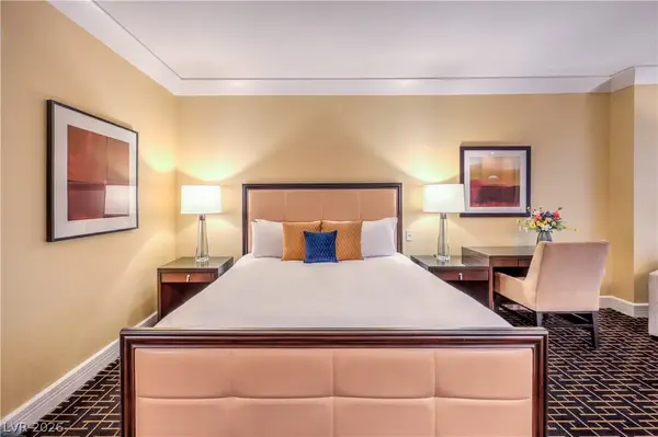 2000 Fashion Show Drive #4015, Las Vegas, NV 89109