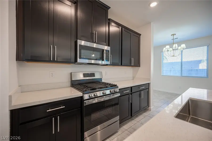 2848 Lindsey Springs Street, Las Vegas, NV 89142 - Image #2