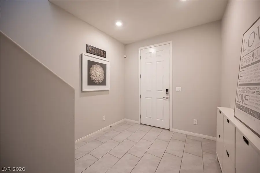 4447 Creekside Cavern Avenue, North Las Vegas, NV 89084 - Image #2