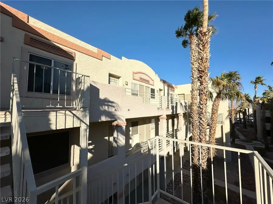 2076 Mesquite Lane #302, Laughlin, NV 89029 - #2