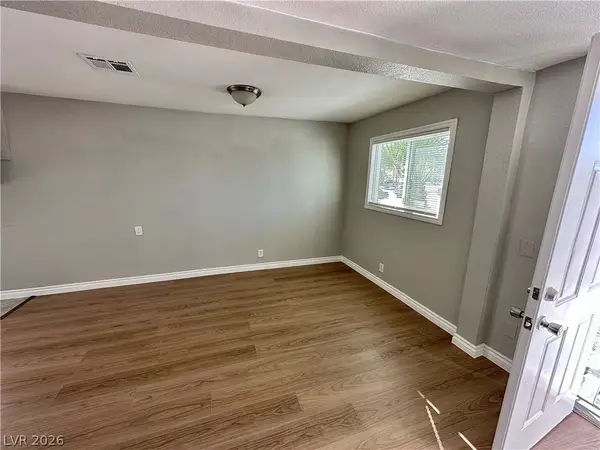 2404 Saint George Street, North Las Vegas, NV 89030