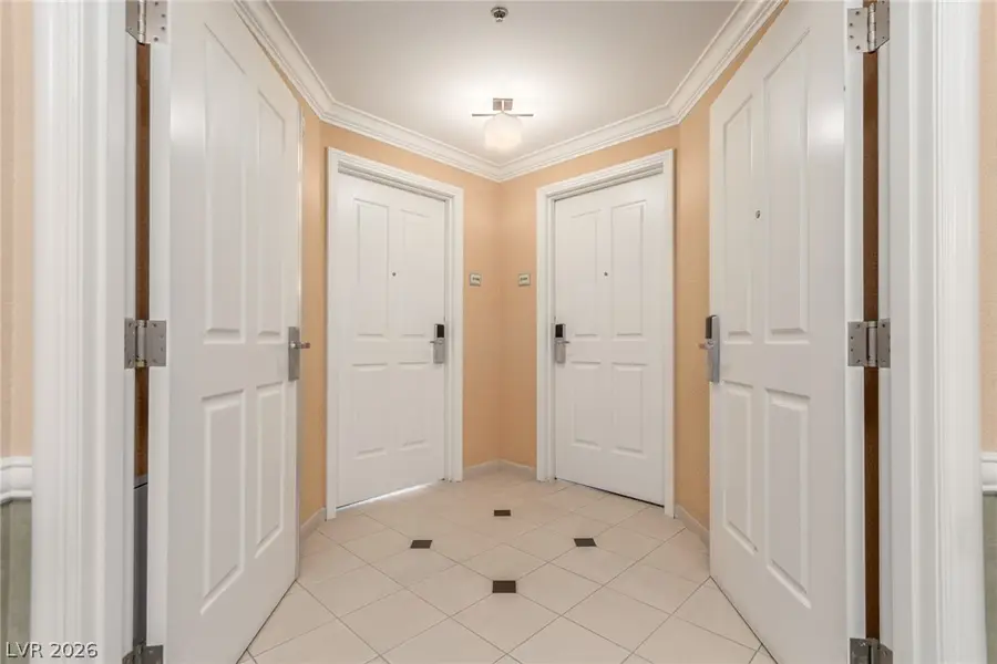 125 E Harmon Avenue #2116, Las Vegas, NV 89109 - Image #2