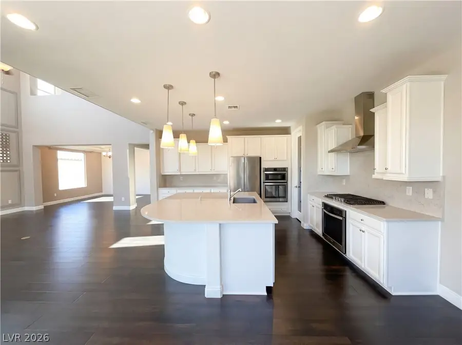 8424 Painted Wall Street, Las Vegas, NV 89166 - Image #2