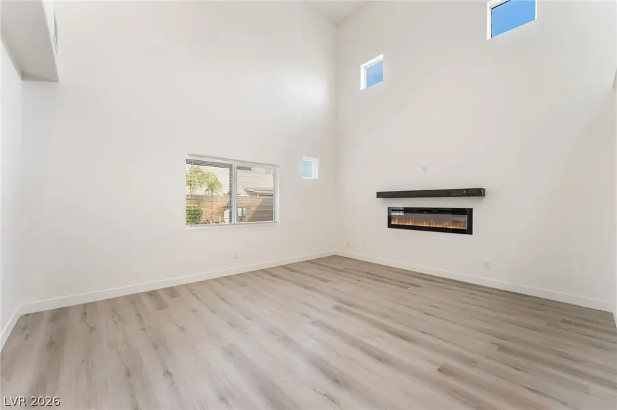 4832 Whispering Spring Avenue, Las Vegas, NV 89131 - Image #2