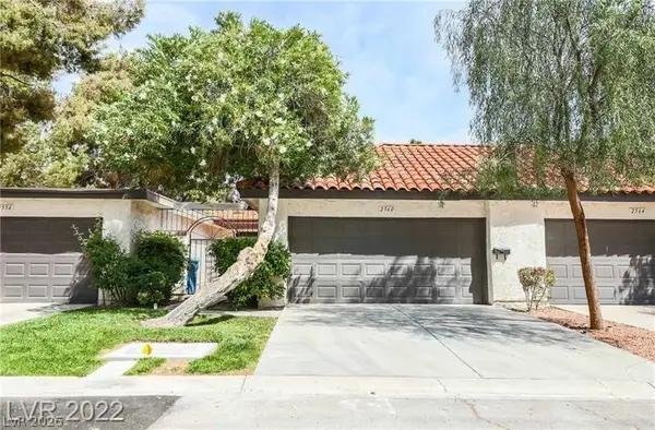 2560 Palmera Circle, Las Vegas, NV 89121