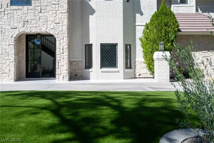 30 Quail Hollow Drive, Henderson, NV 89014 - Image #2