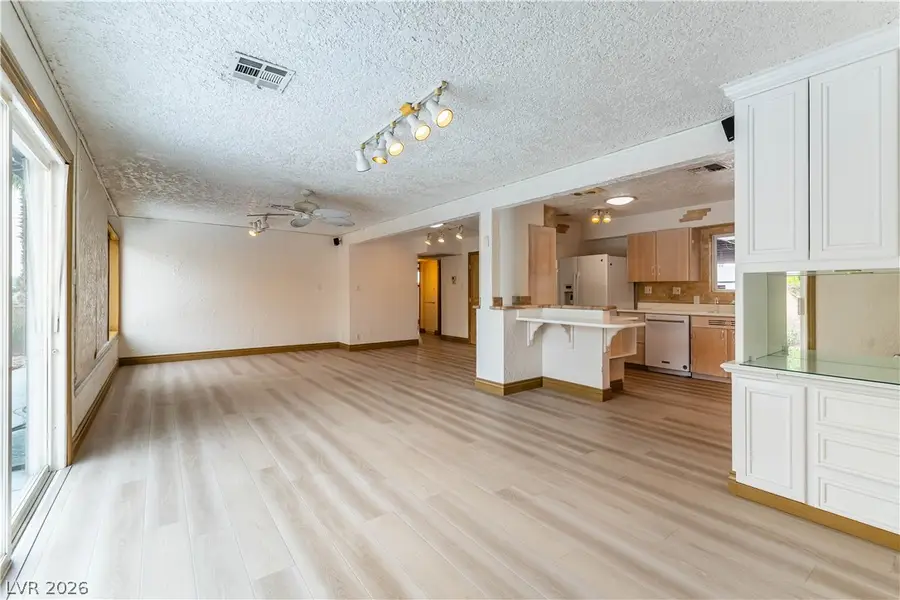 5416 Gipsy Avenue, Las Vegas, NV 89107 - #3