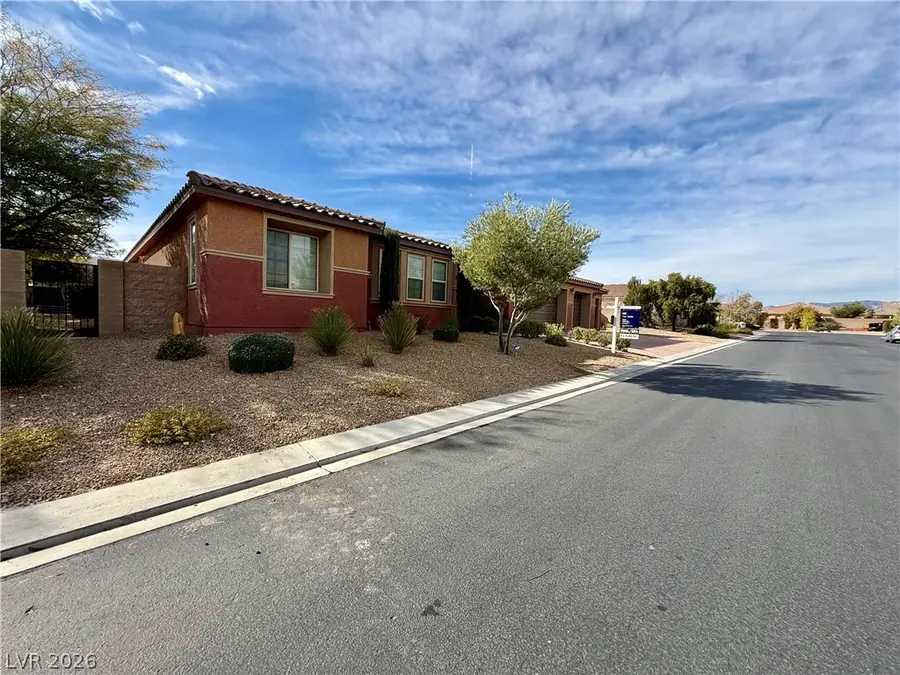 8455 Creekstone Court, Las Vegas, NV 89113 - #2