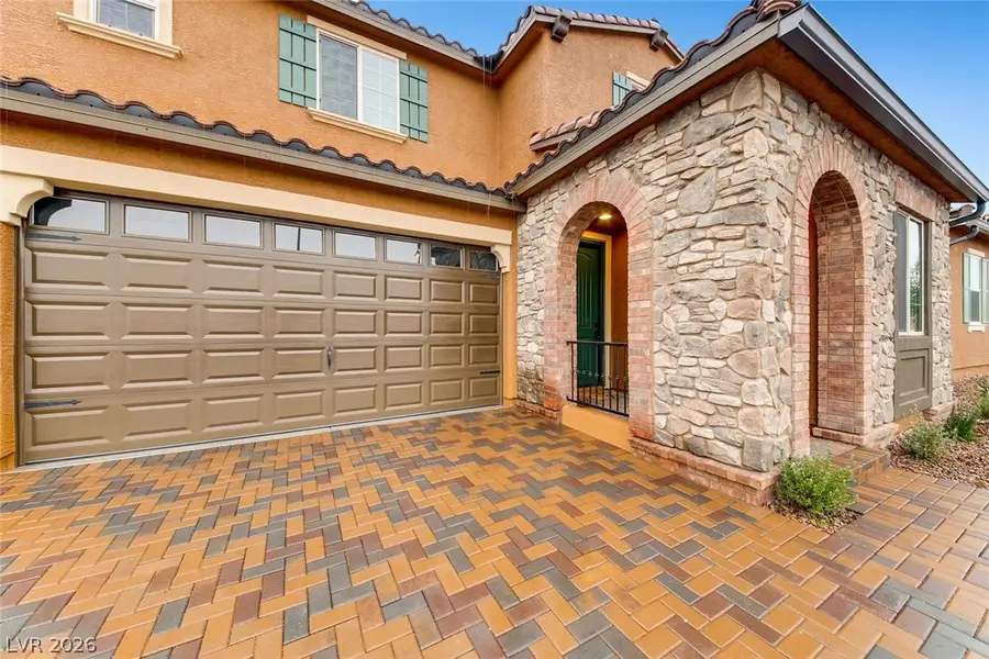 2552 Sable Creek Street, Henderson, NV 89044 - #2