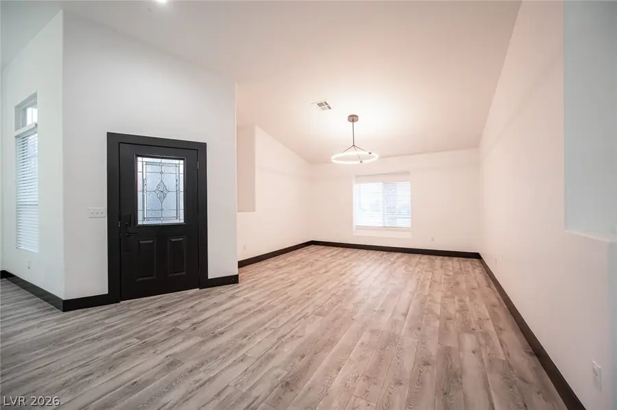 8020 Divernon Avenue, Las Vegas, NV 89149 - #3