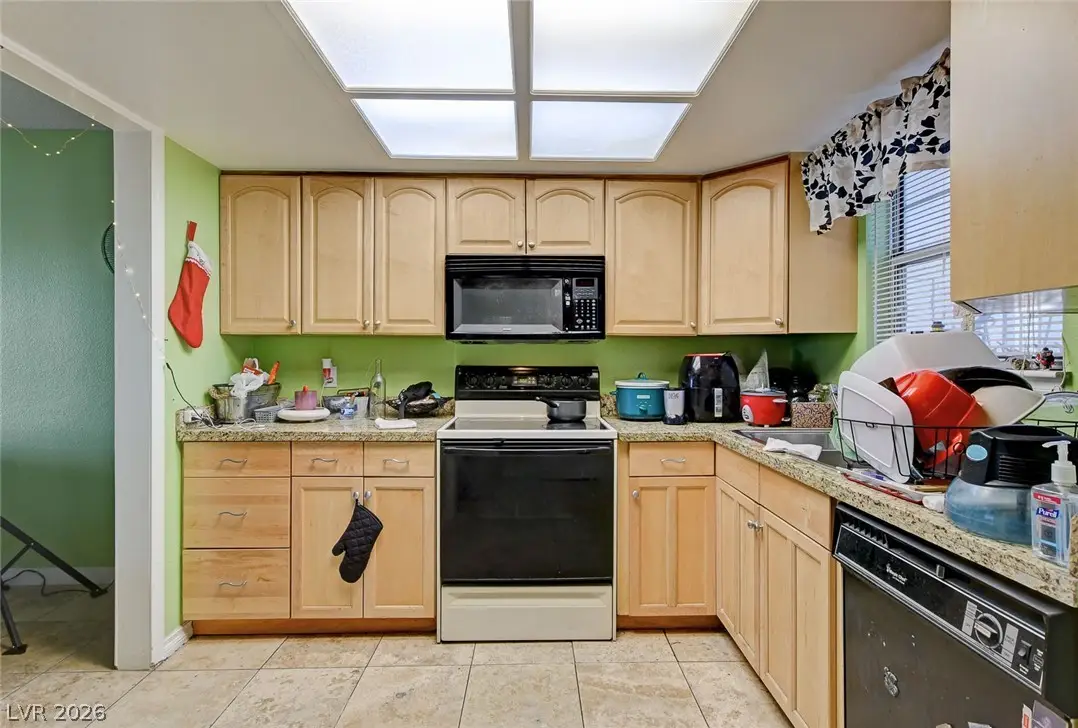 3823 S Maryland Parkway #P1, Las Vegas, NV 89119 - #1