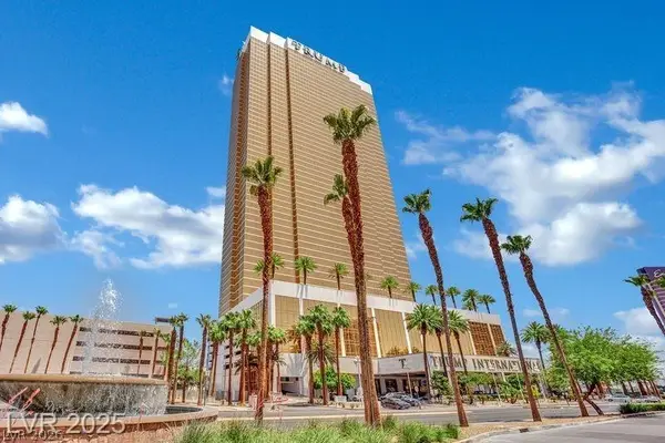 2000 N Fashion Show Drive #1815, Las Vegas, NV 89109