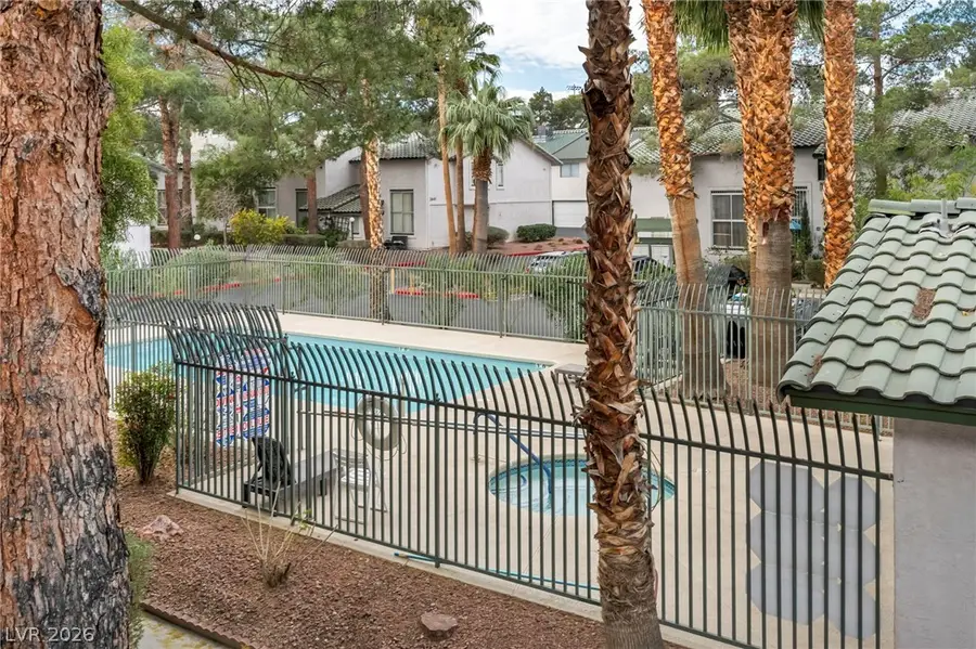 2460 Old Forge Lane #48, Las Vegas, NV 89121 - #2