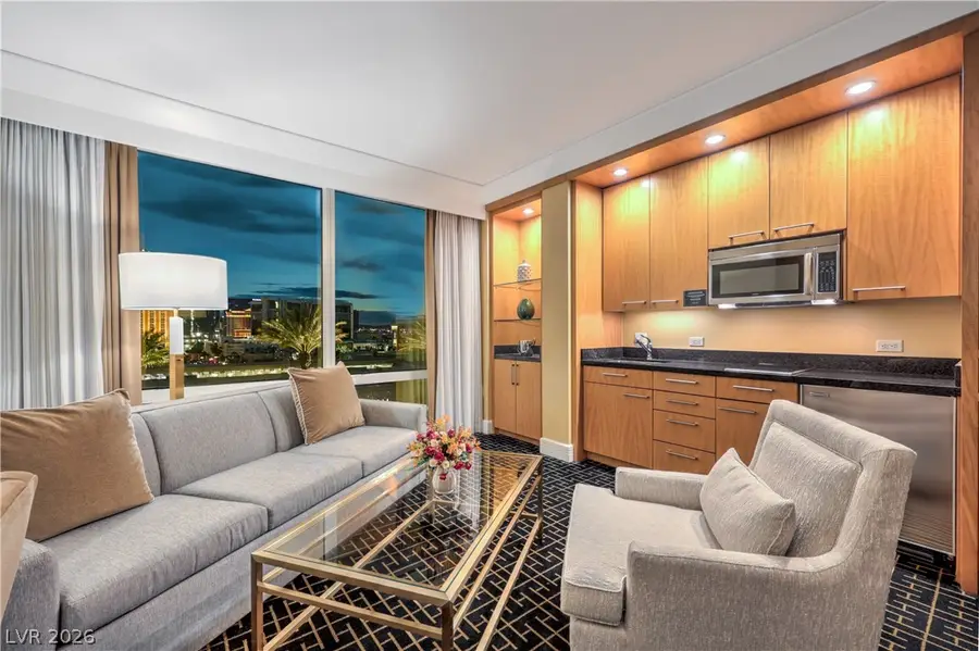 2000 Fashion Show Drive #1727, Las Vegas, NV 89109 - #2