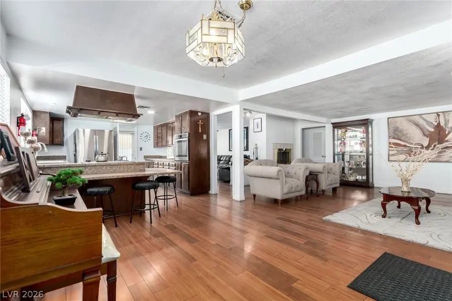 1524 Bonita Avenue, Las Vegas, NV 89104 - #3