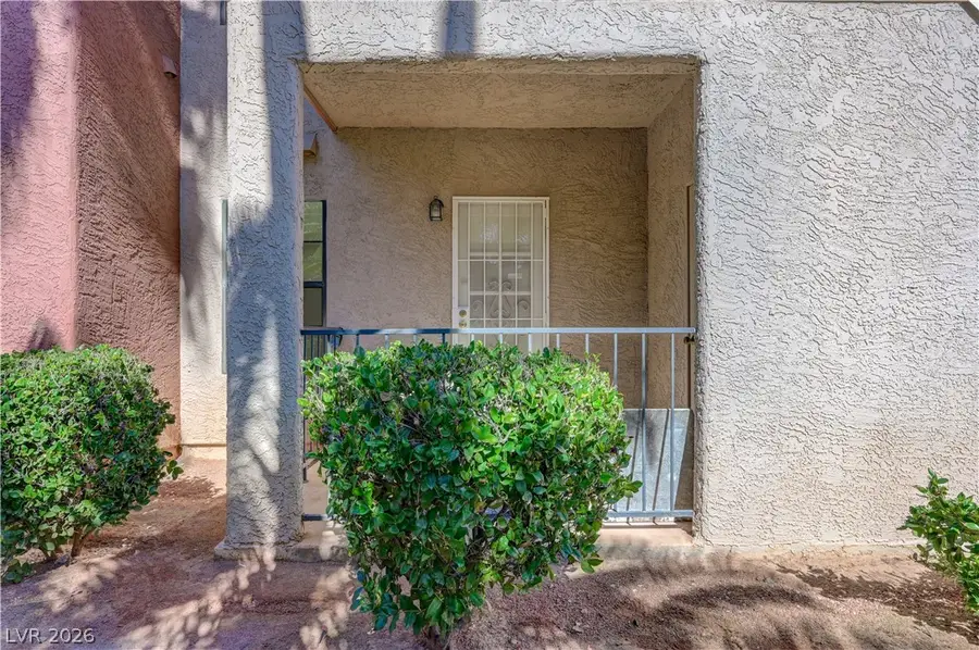 5576 W Rochelle Avenue #27A, Las Vegas, NV 89103 - #2