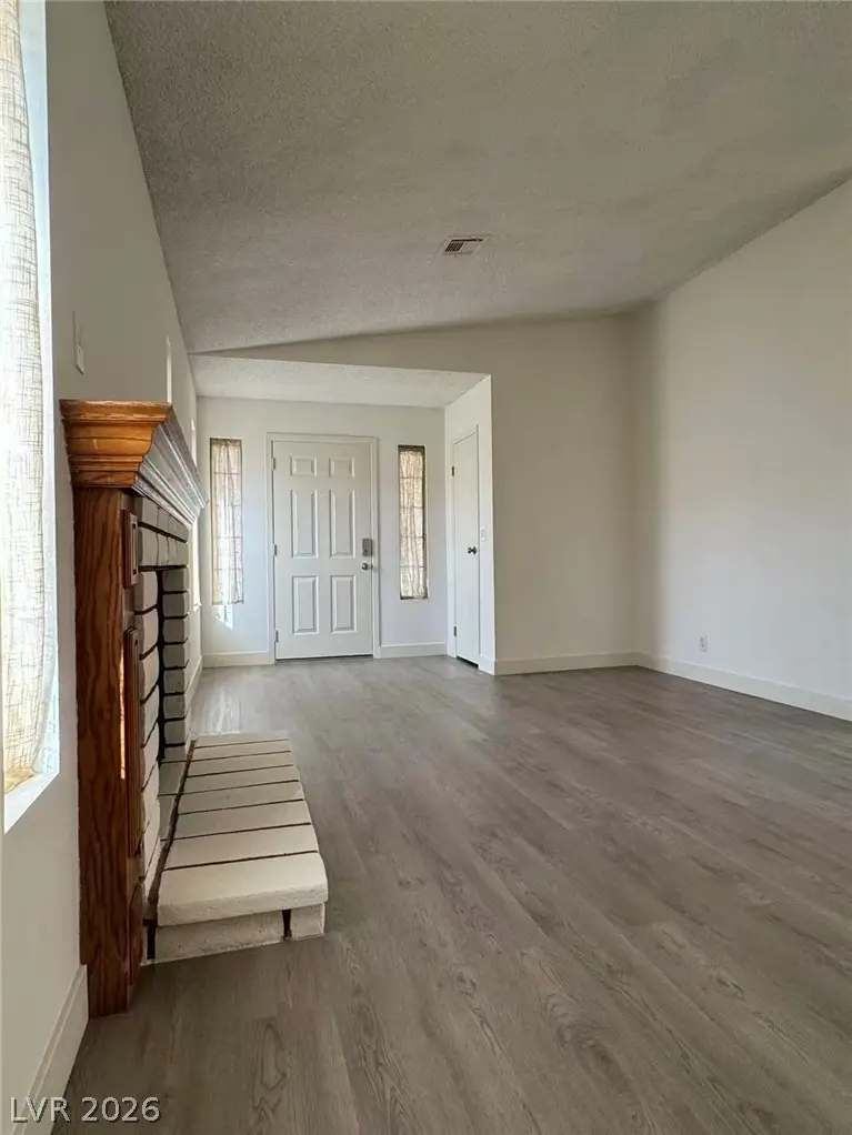 911 Bartona Street, Las Vegas, NV 89107 - #3
