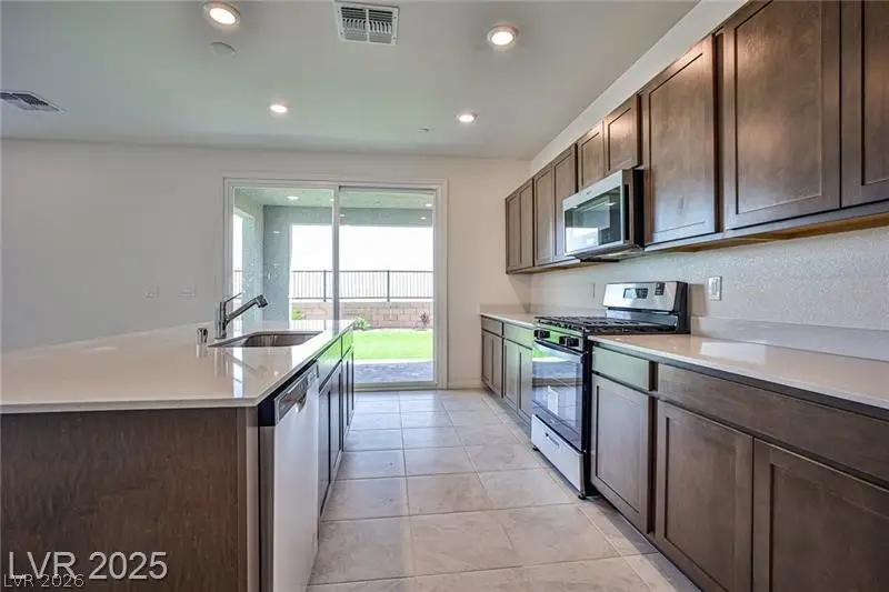 5620 Hill Spire Street, Las Vegas, NV 89166 - #2